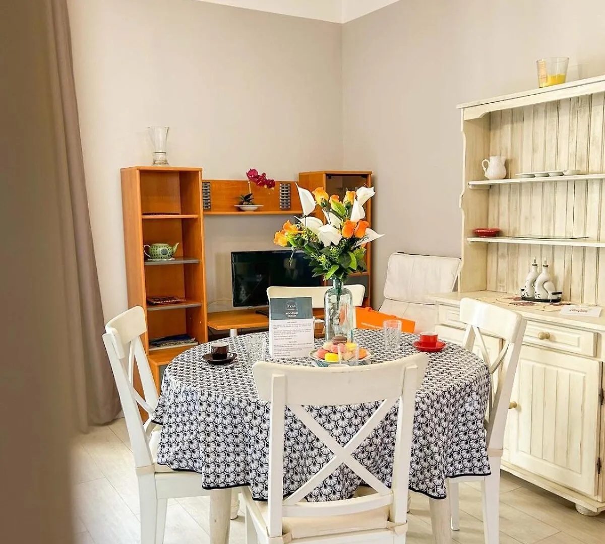 T2 Sur Le Port De Sanary Avec Garage Apartment 0*, Sanary-sur-Mer