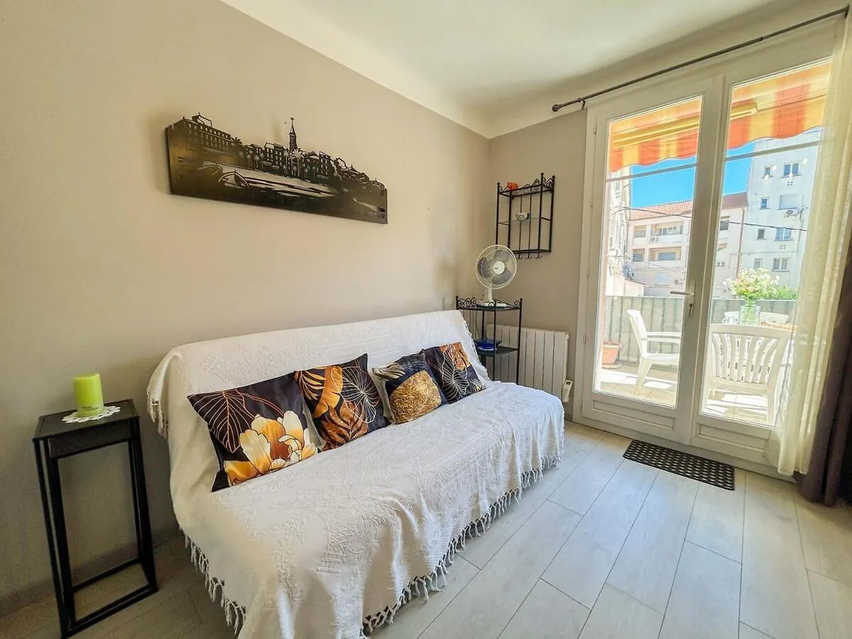 Apartament T2 Sur Le Port De Sanary Avec Garage  Sanary-sur-Mer